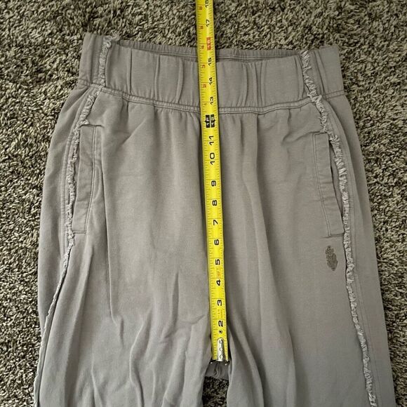 Free People Movement Where the Wind Blows high rise Joggers women’s size Small - Picture 7 of 13